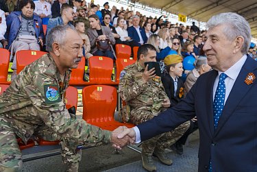 Оренбуржцы отмечают главный праздник страны